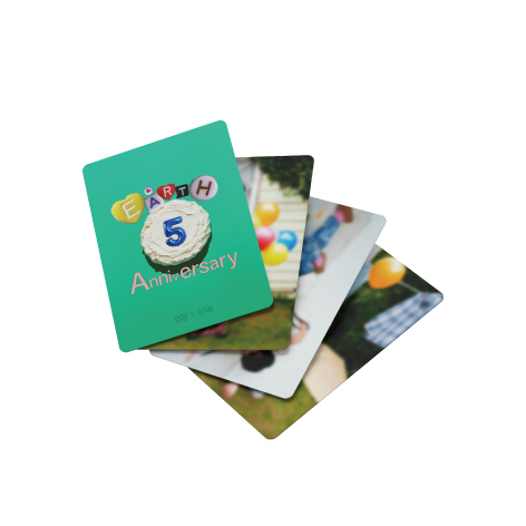 “EαRTHバースデーパーティ”ランダムトレーディングカード